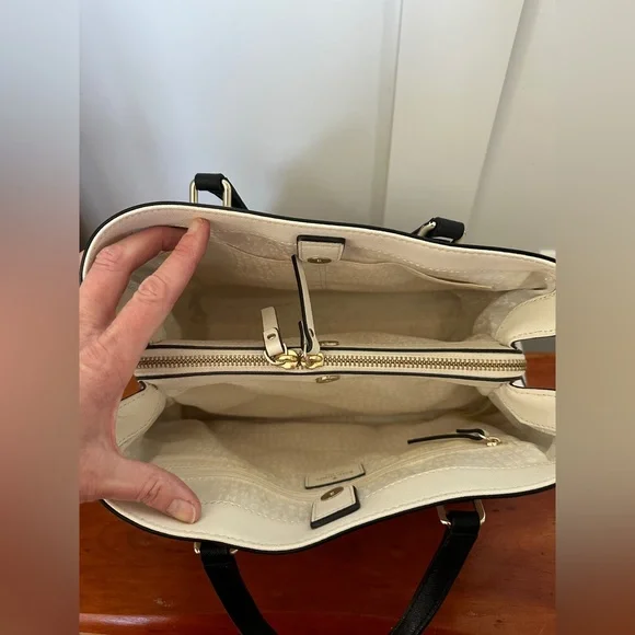 Kate Spade 2 tone Cream Tote Bag with black accents - Picture 4 of 9